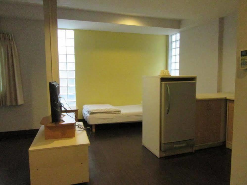 Urban House Hotel กรุงเทพมหานคร ภายนอก รูปภาพ