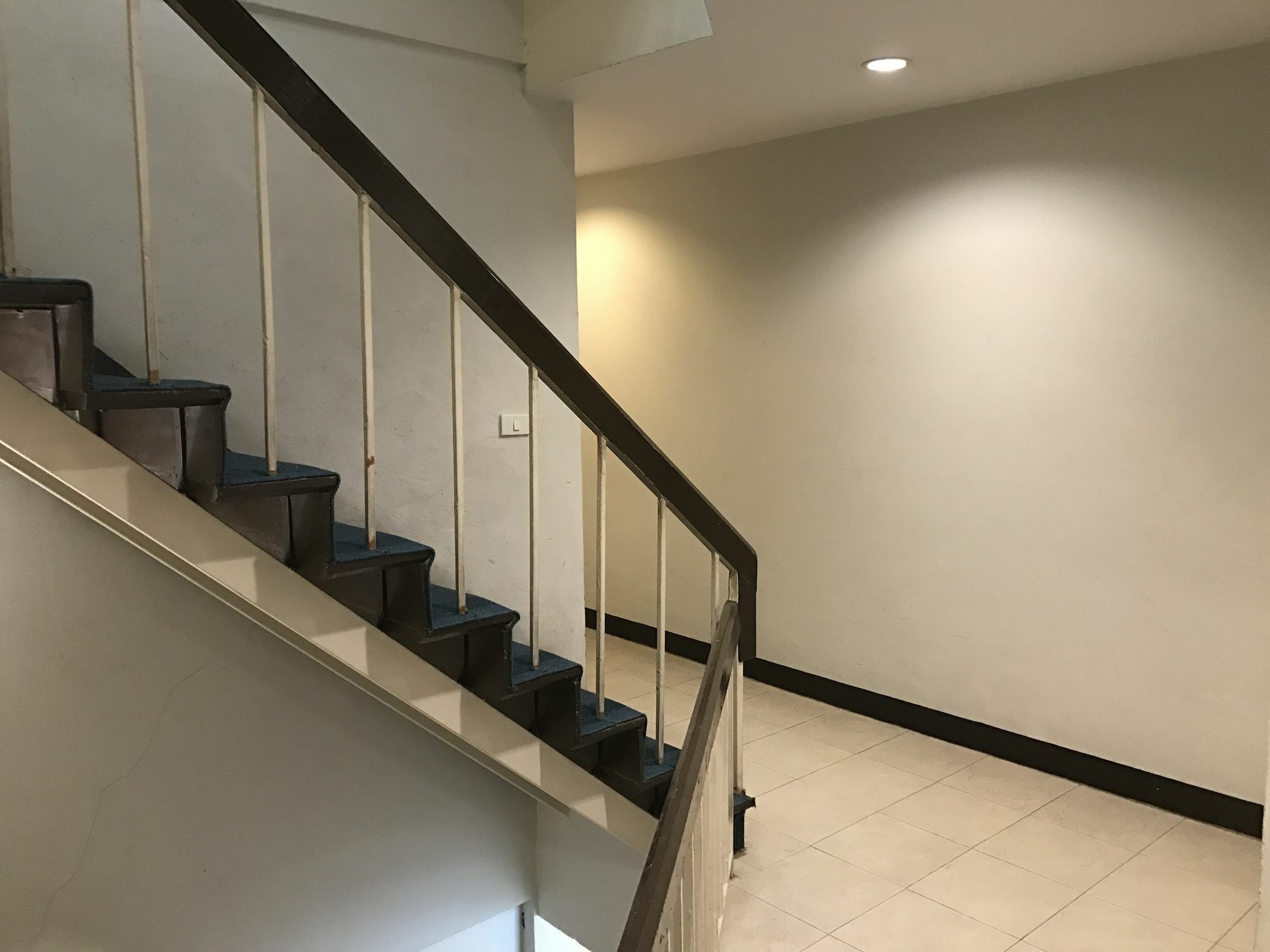 Urban House Hotel กรุงเทพมหานคร ภายนอก รูปภาพ