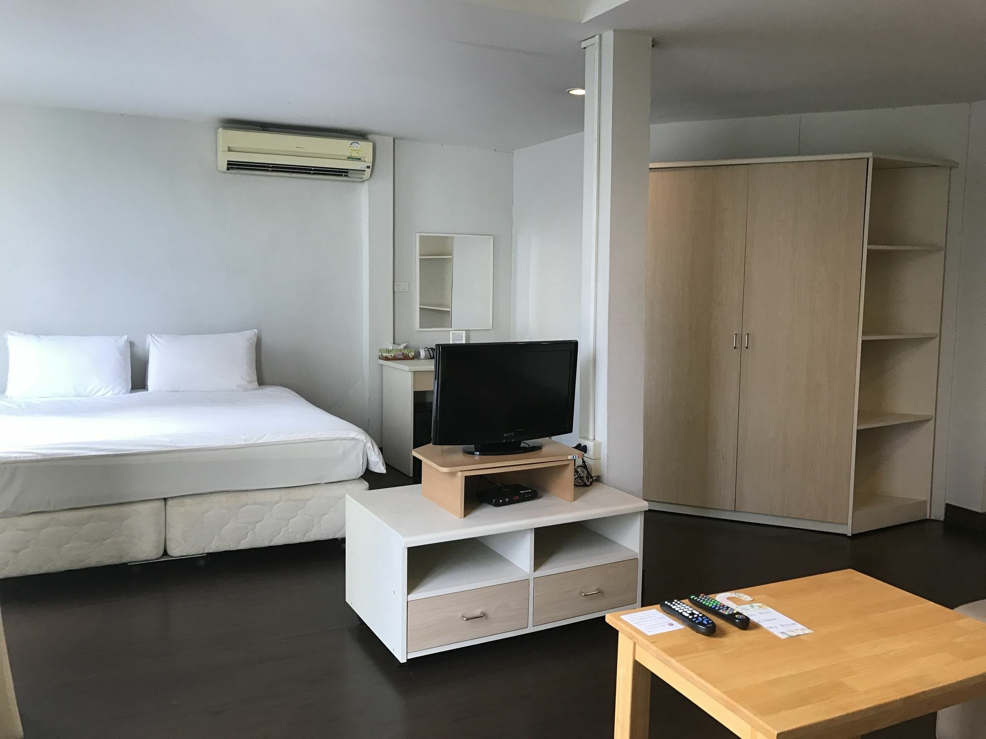 Urban House Hotel กรุงเทพมหานคร ภายนอก รูปภาพ