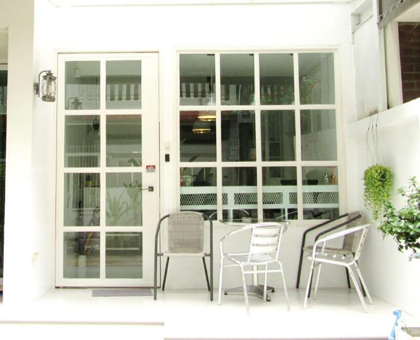 Urban House Hotel กรุงเทพมหานคร ภายนอก รูปภาพ